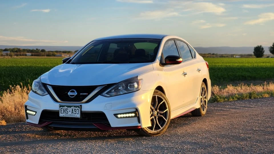 2017 Nissan Sentra 7th Gen - Image 2 of 19