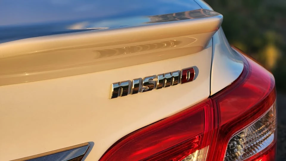 2017 Nissan Sentra 7th Gen - Image 14 of 19
