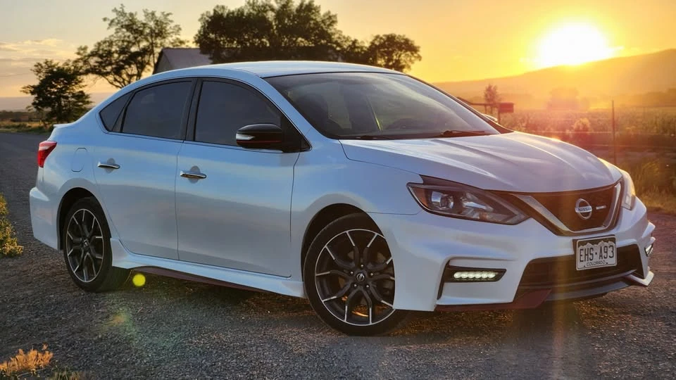 2017 Nissan Sentra 7th Gen - Image 12 of 19