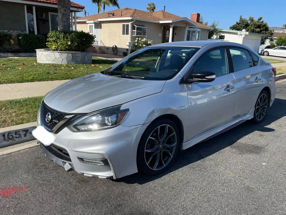 2017 Nissan Sentra 7th Gen - Image 2 of 9