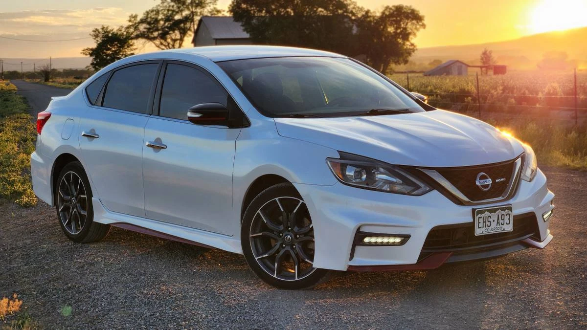 2017 Nissan Sentra 7th Gen - Image 3 of 22