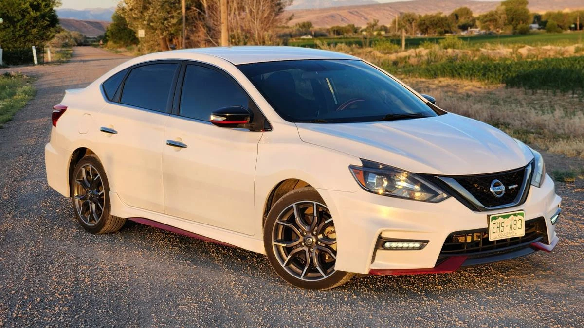 2017 Nissan Sentra 7th Gen - Image 9 of 22