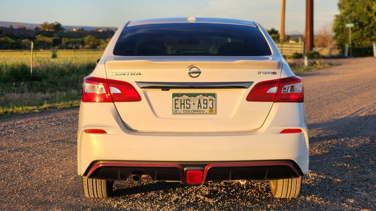2017 Nissan Sentra 7th Gen - Image 11 of 22