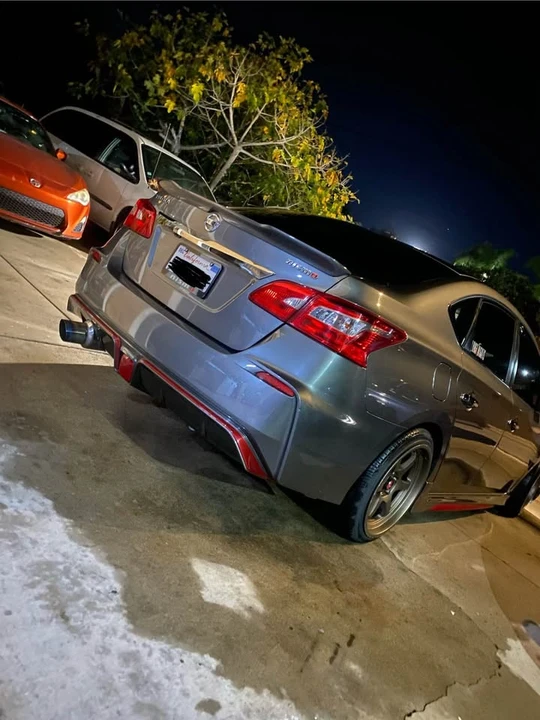 2017 Nissan Sentra 7th Gen - Image 5 of 10