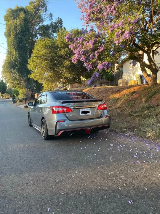 2017 Nissan Sentra 7th Gen - Image 2 of 10