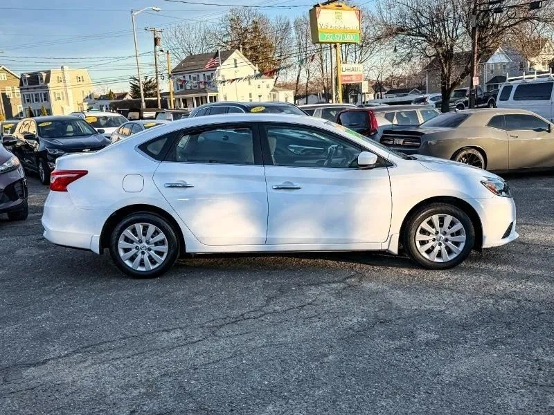 2017 Nissan Sentra 7th Gen - Image 4 of 12