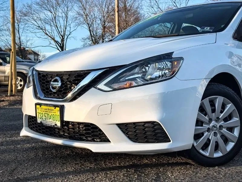2017 Nissan Sentra 7th Gen - Image 9 of 12