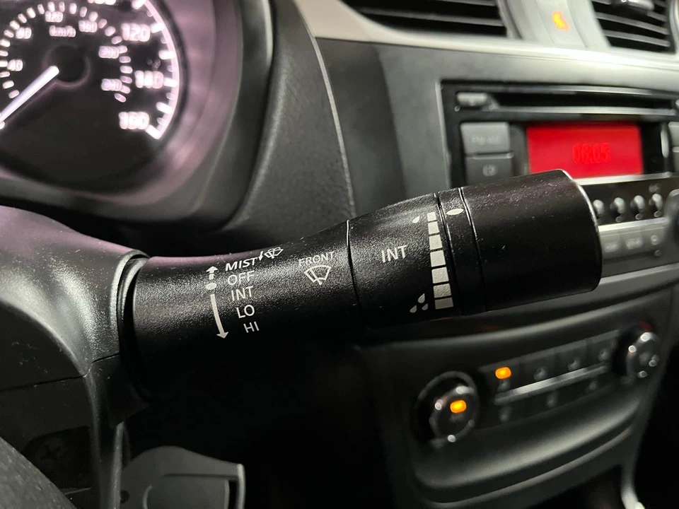 2017 Nissan Sentra 7th Gen - Image 16 of 21
