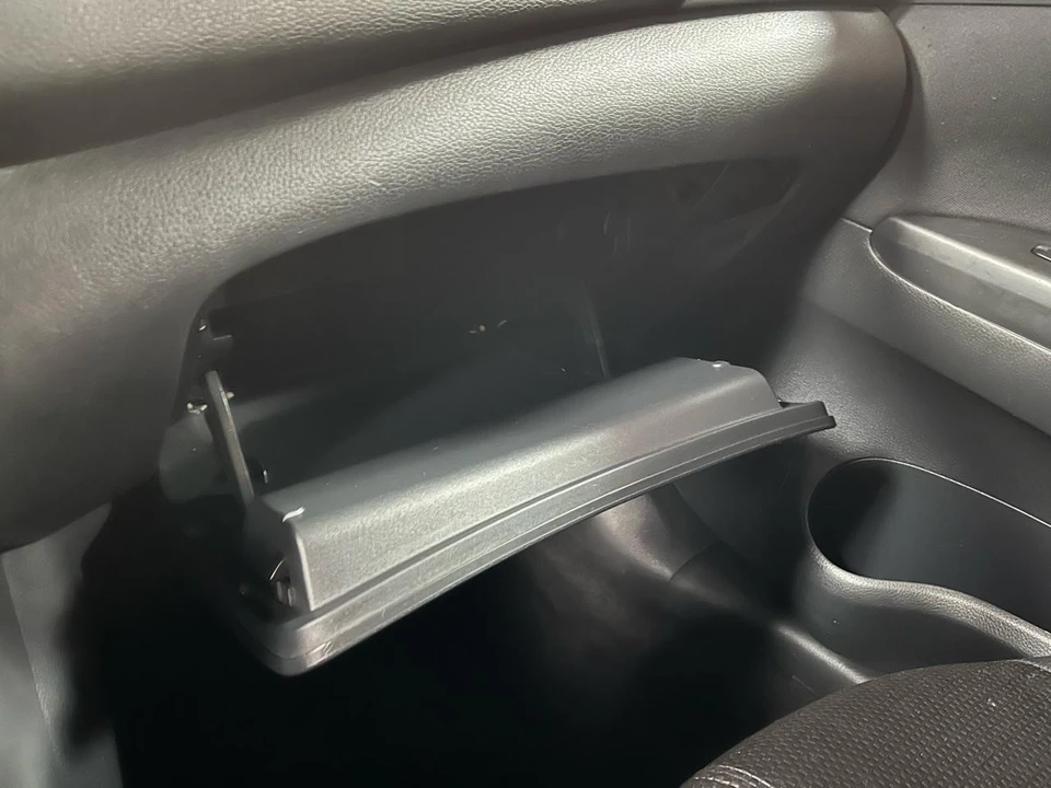2017 Nissan Sentra 7th Gen - Image 21 of 21