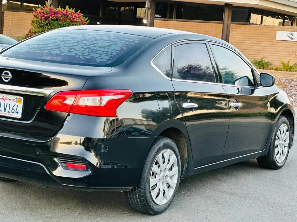 2017 Nissan Sentra 7th Gen - Image 5 of 11
