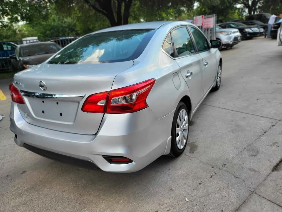 2017 Nissan Sentra 7th Gen - Image 8 of 16
