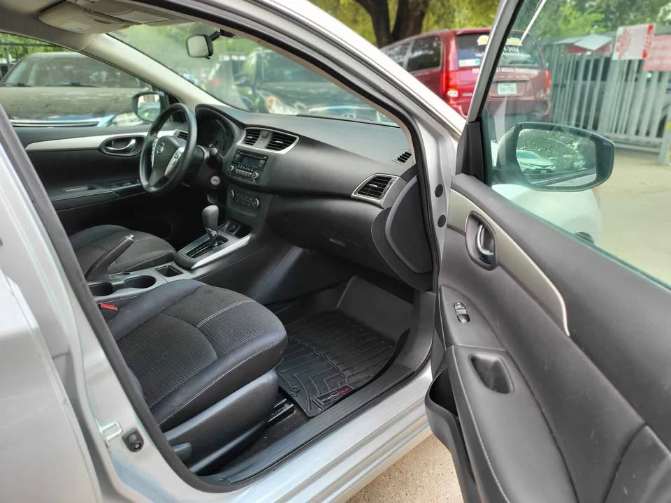 2017 Nissan Sentra 7th Gen - Image 7 of 16