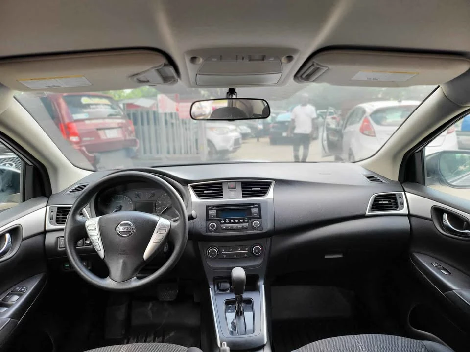 2017 Nissan Sentra 7th Gen - Image 14 of 16