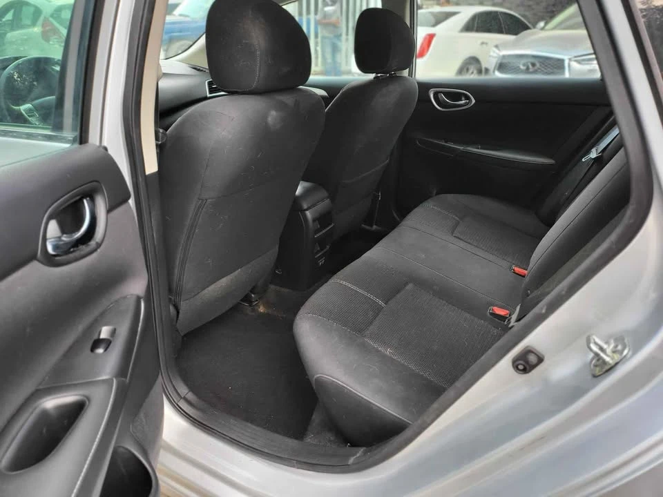 2017 Nissan Sentra 7th Gen - Image 9 of 16
