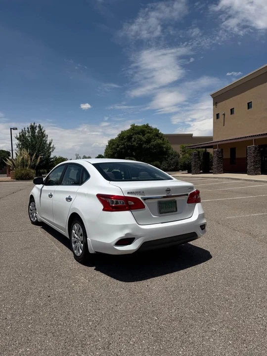 2017 Nissan Sentra 7th Gen - Image 4 of 12