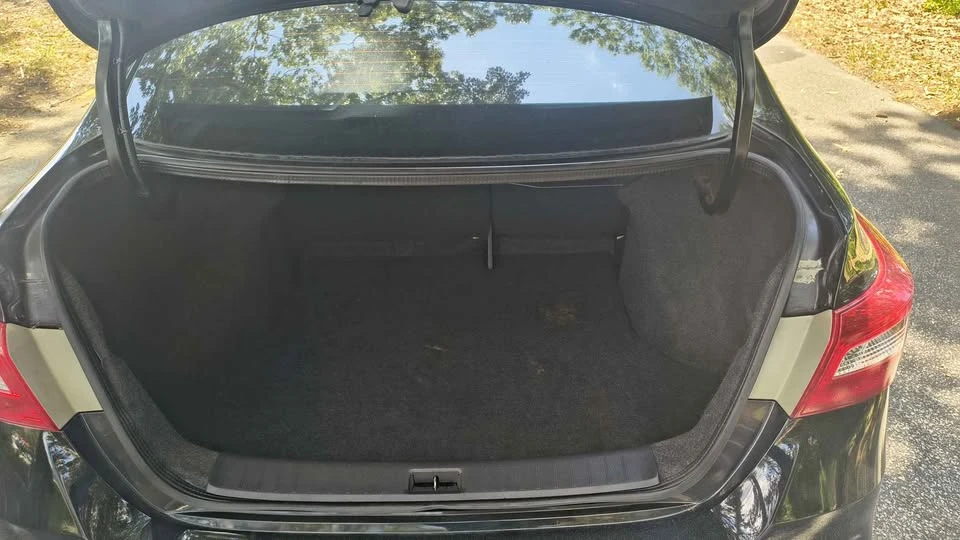 2017 Nissan Sentra 7th Gen - Image 8 of 17