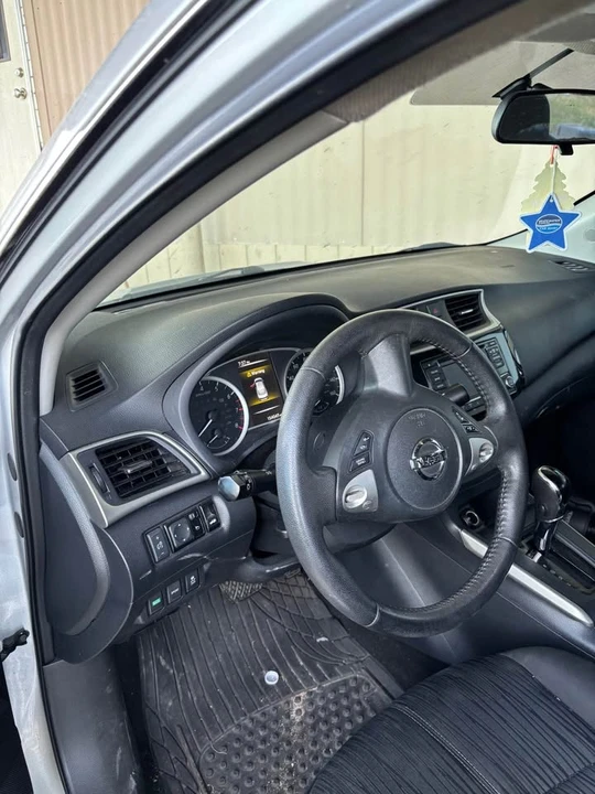2017 Nissan Sentra 7th Gen - Image 4 of 7