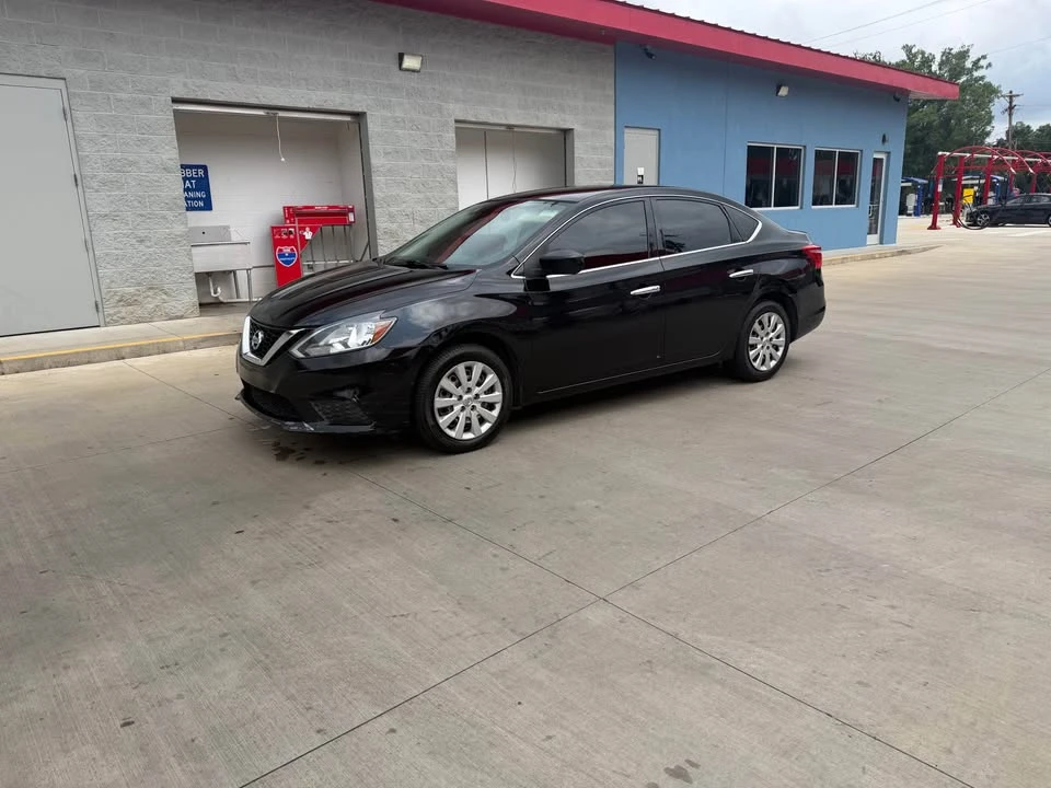 2017 Nissan Sentra 7th Gen - Image 4 of 14