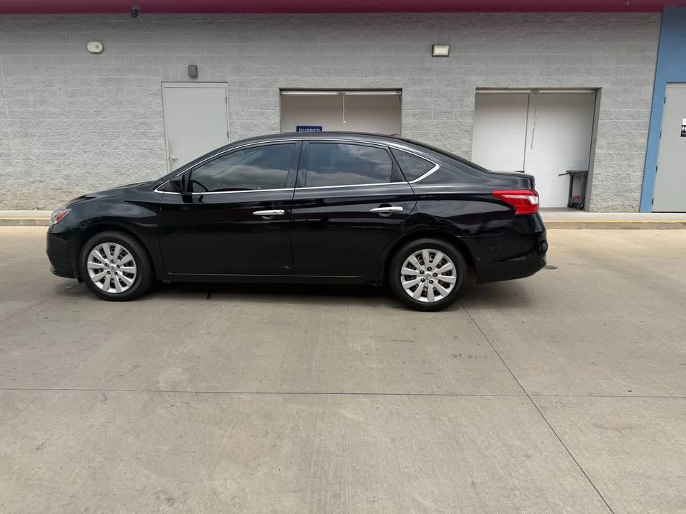2017 Nissan Sentra 7th Gen - Image 5 of 14