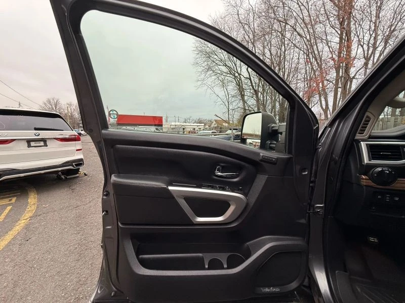 2017 Nissan Titan 2nd Gen - Image 9 of 12