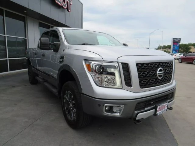 2017 Nissan Titan 2nd Gen - Image 9 of 12
