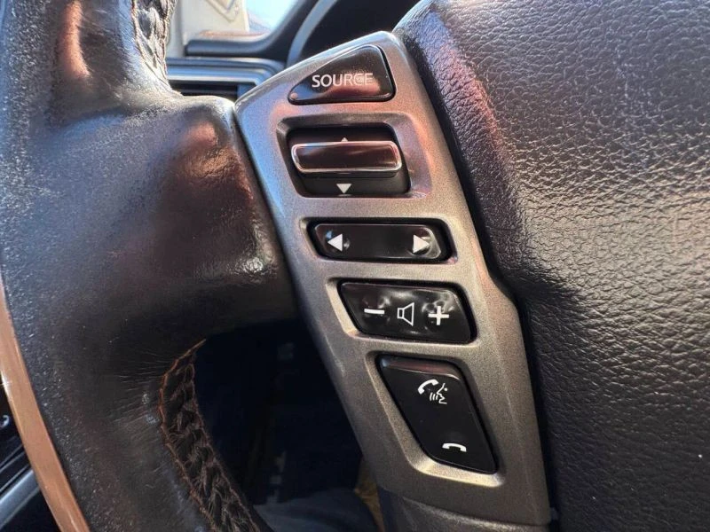 2017 Nissan Titan 2nd Gen - Image 4 of 12