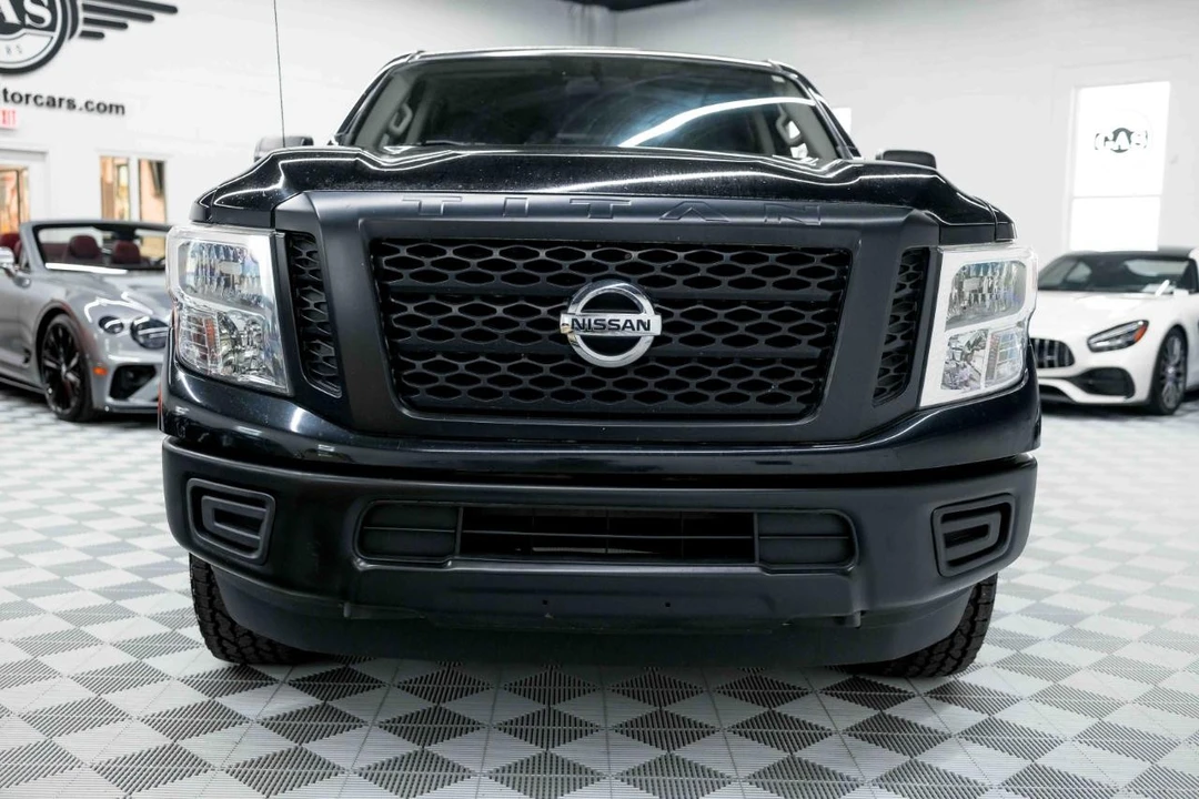 2017 Nissan Titan 2nd Gen - Image 5 of 21