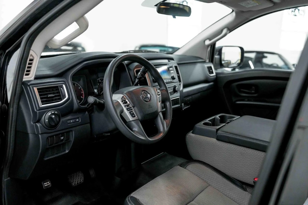 2017 Nissan Titan 2nd Gen - Image 2 of 21