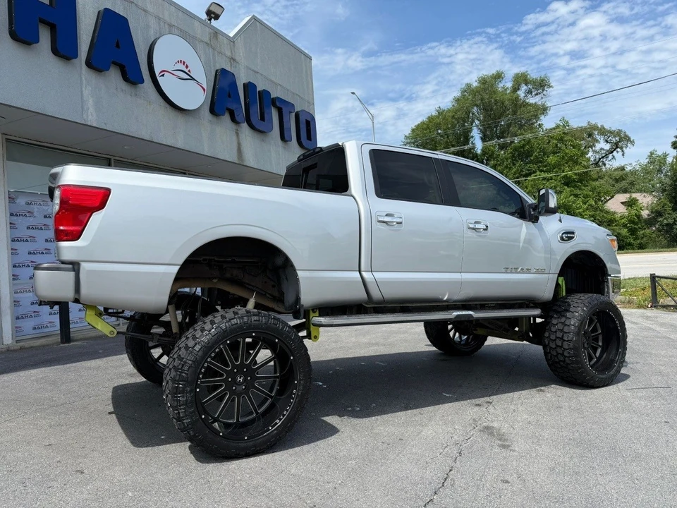 2017 Nissan Titan 2nd Gen - Image 17 of 21