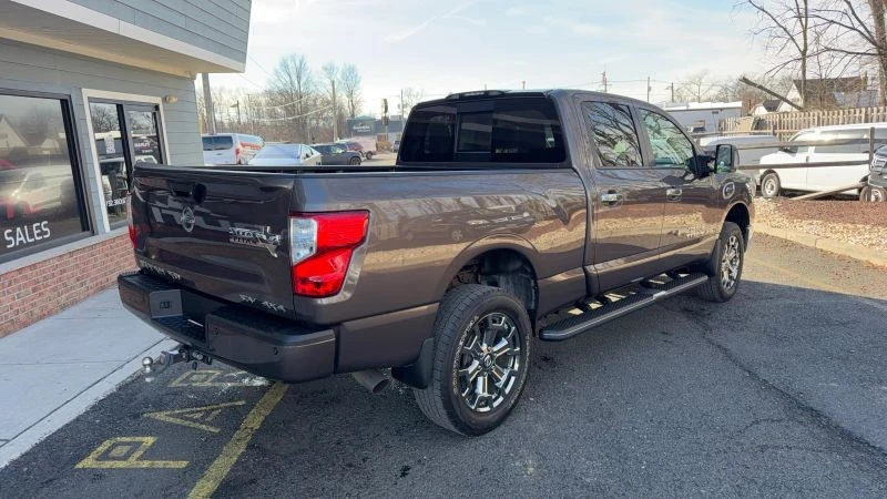 2017 Nissan Titan 2nd Gen - Image 5 of 12