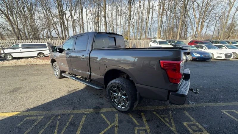 2017 Nissan Titan 2nd Gen - Image 7 of 12