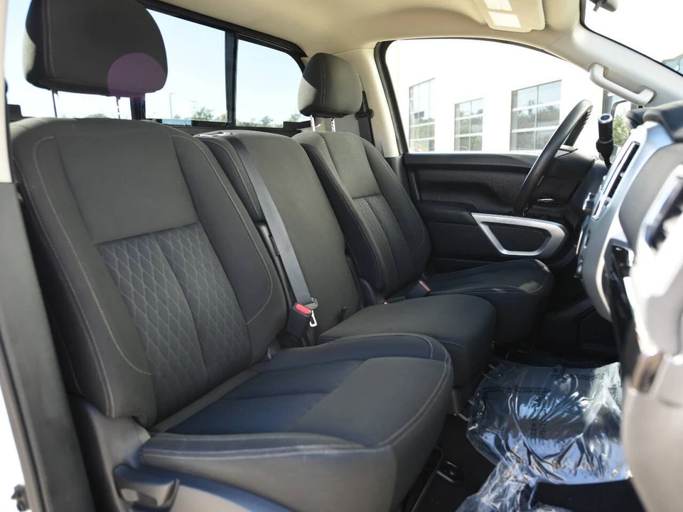 2017 Nissan Titan 2nd Gen - Image 14 of 17
