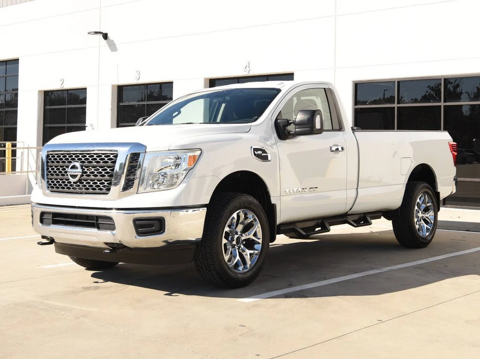 2017 Nissan Titan 2nd Gen - Image 4 of 17