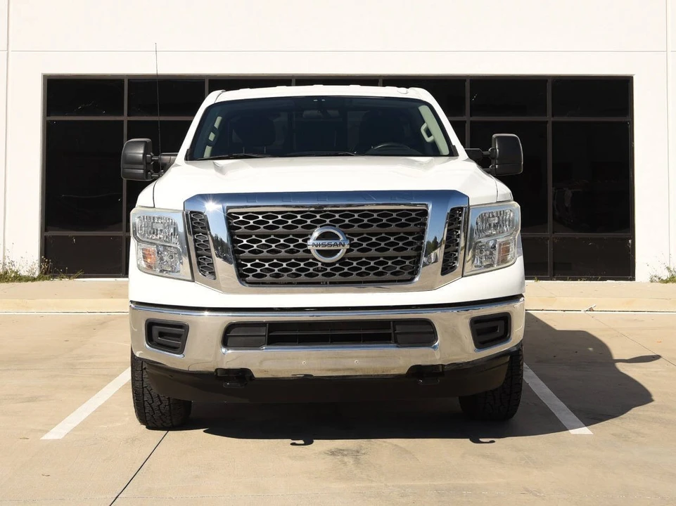 2017 Nissan Titan 2nd Gen - Image 3 of 17
