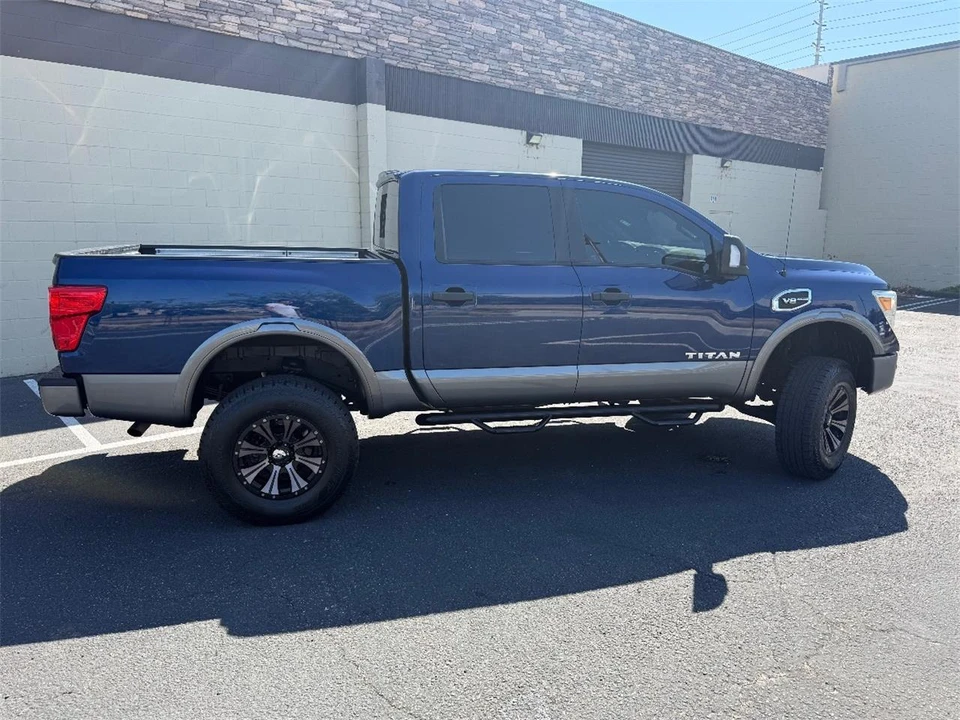 2017 Nissan Titan 2nd Gen - Image 7 of 25