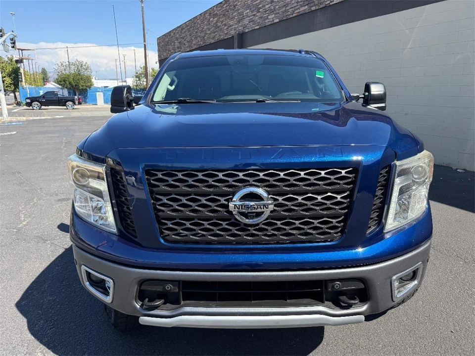 2017 Nissan Titan 2nd Gen - Image 5 of 25