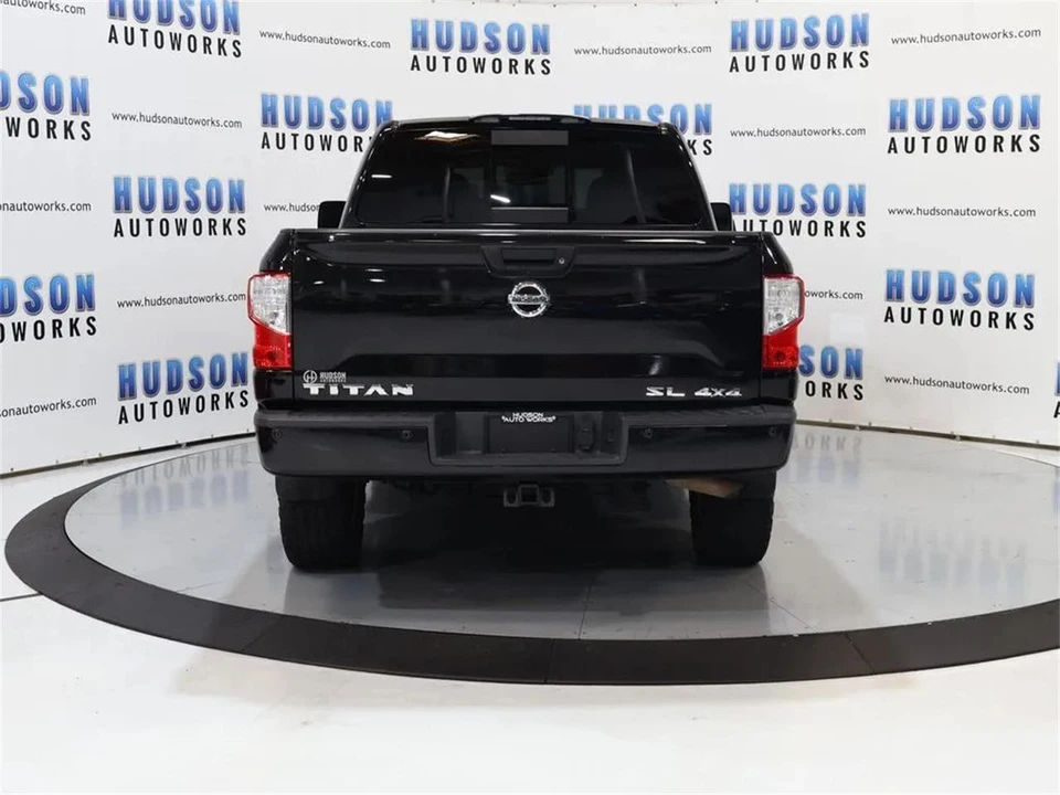 2017 Nissan Titan 2nd Gen - Image 5 of 31