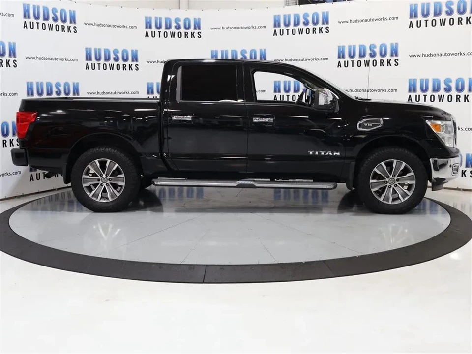 2017 Nissan Titan 2nd Gen - Image 7 of 31