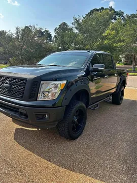 2017 Nissan Titan Crew Cab S Pickup 4D 5 1/2 ft