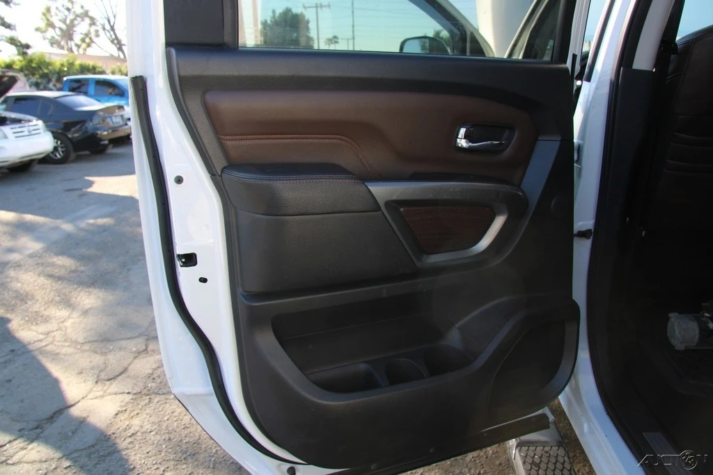 2017 Nissan Titan 2nd Gen - Image 20 of 21