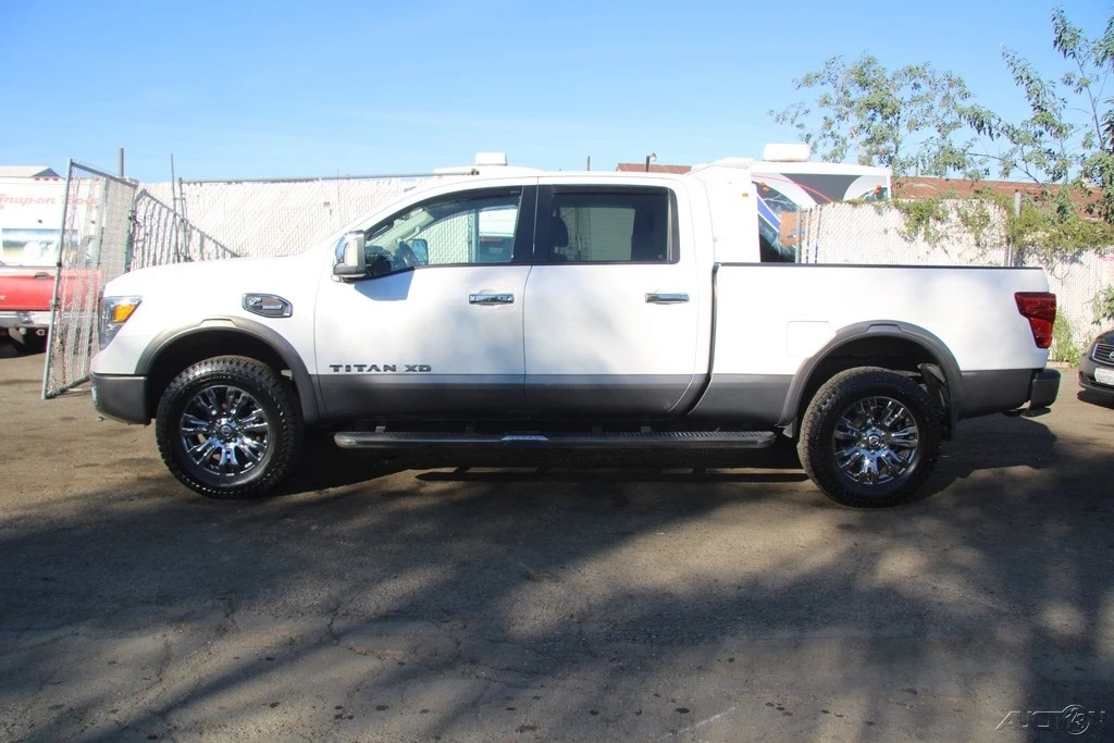 2017 Nissan Titan 2nd Gen - Image 9 of 21