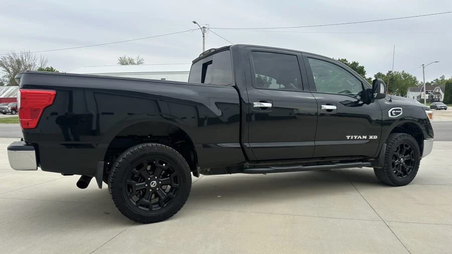 2017 Nissan Titan 2nd Gen - Image 8 of 23