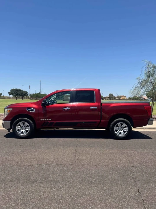 2017 Nissan Titan 2nd Gen - Image 4 of 9