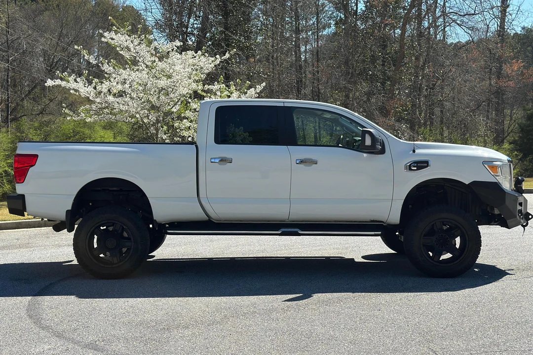 2017 Nissan Titan 2nd Gen - Image 3 of 31
