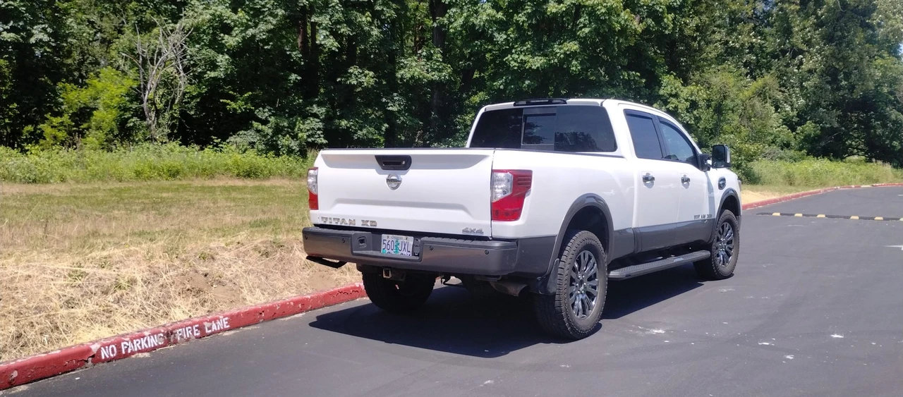 2017 Nissan Titan 2nd Gen - Image 10 of 31
