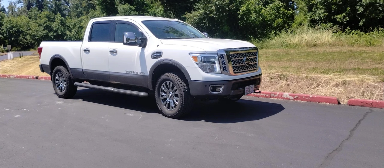 2017 Nissan Titan 2nd Gen - Image 8 of 31