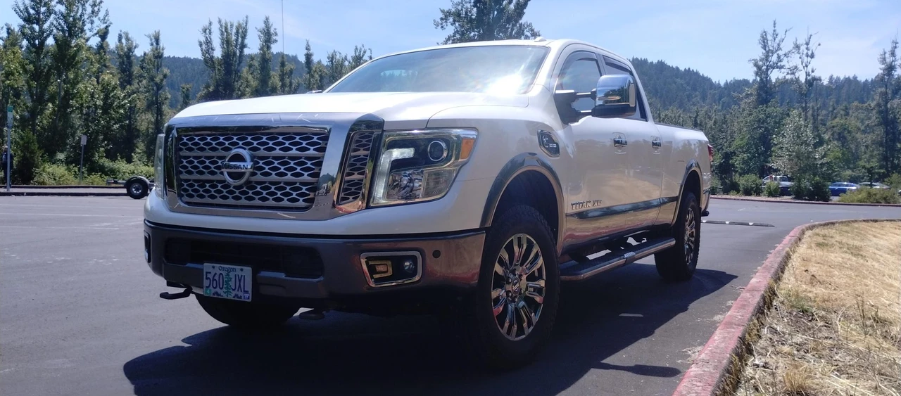 2017 Nissan Titan 2nd Gen - Image 4 of 31