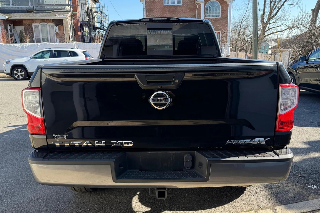 2017 Nissan Titan 2nd Gen - Image 5 of 31