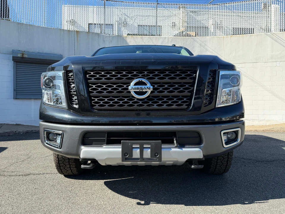 2017 Nissan Titan 2nd Gen - Image 7 of 31