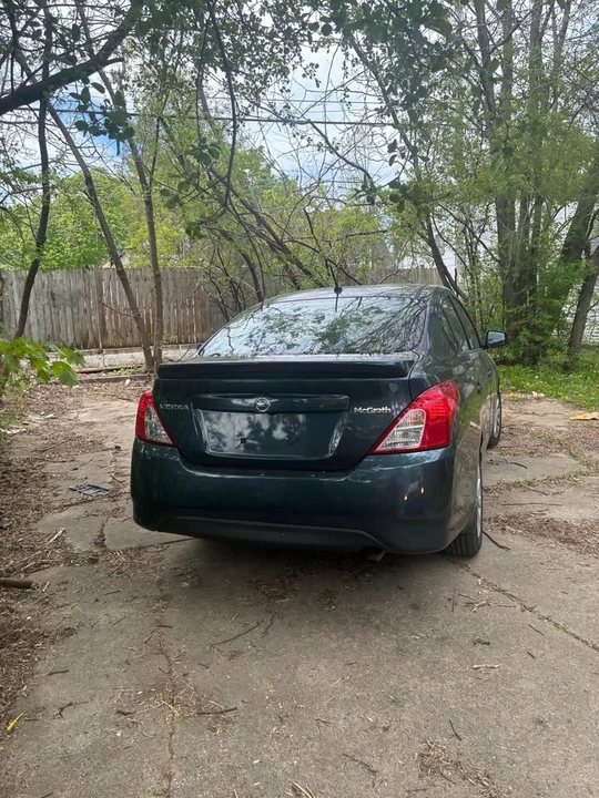 2017 Nissan Versa - Image 7 of 12